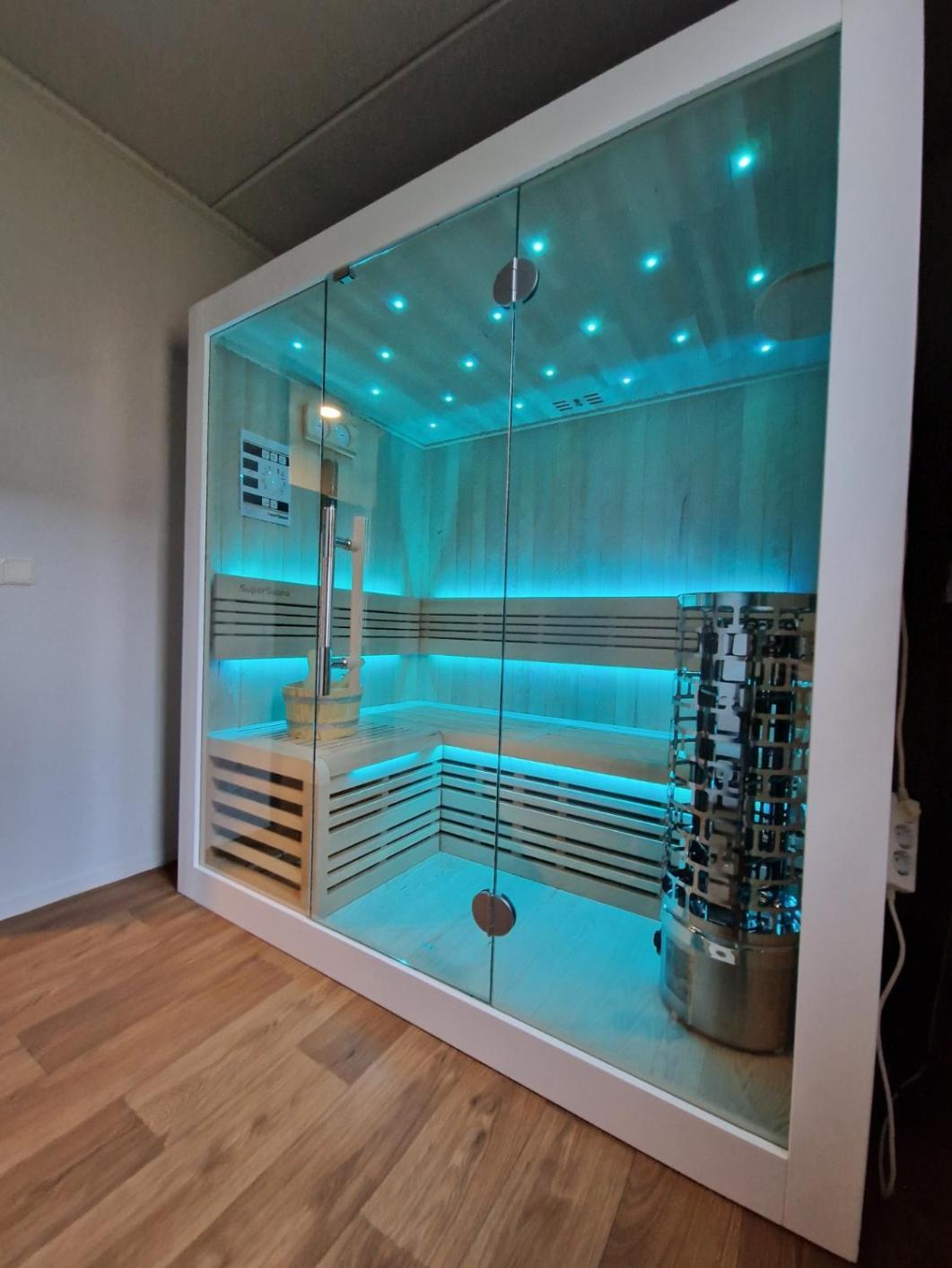Luxe Vakantiehuisje - Sauna - Natuur - Strand Ewijk المظهر الخارجي الصورة