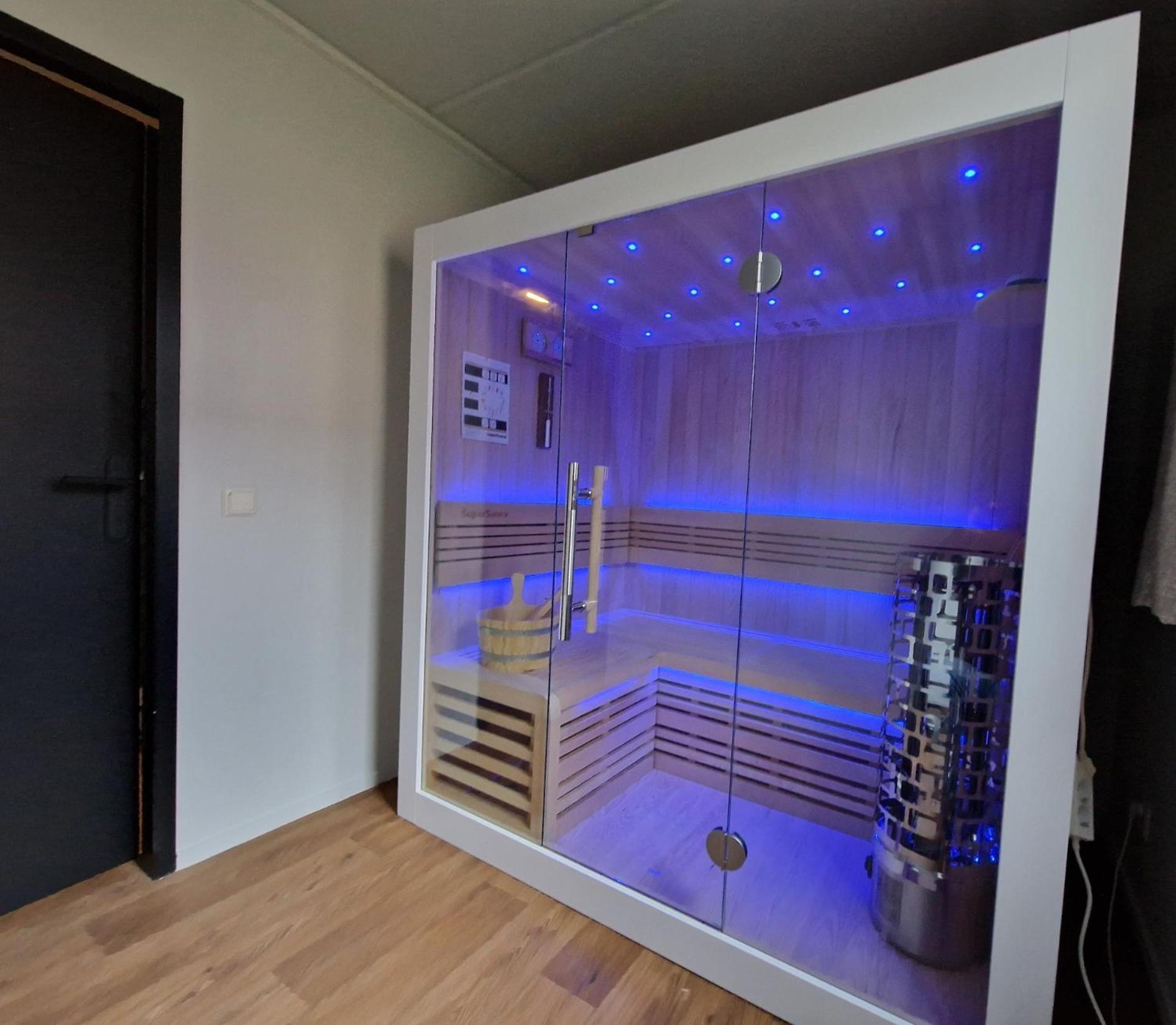 Luxe Vakantiehuisje - Sauna - Natuur - Strand Ewijk المظهر الخارجي الصورة